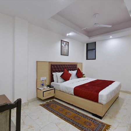 Hotel Hari International - Noida Sector 11 מראה חיצוני תמונה