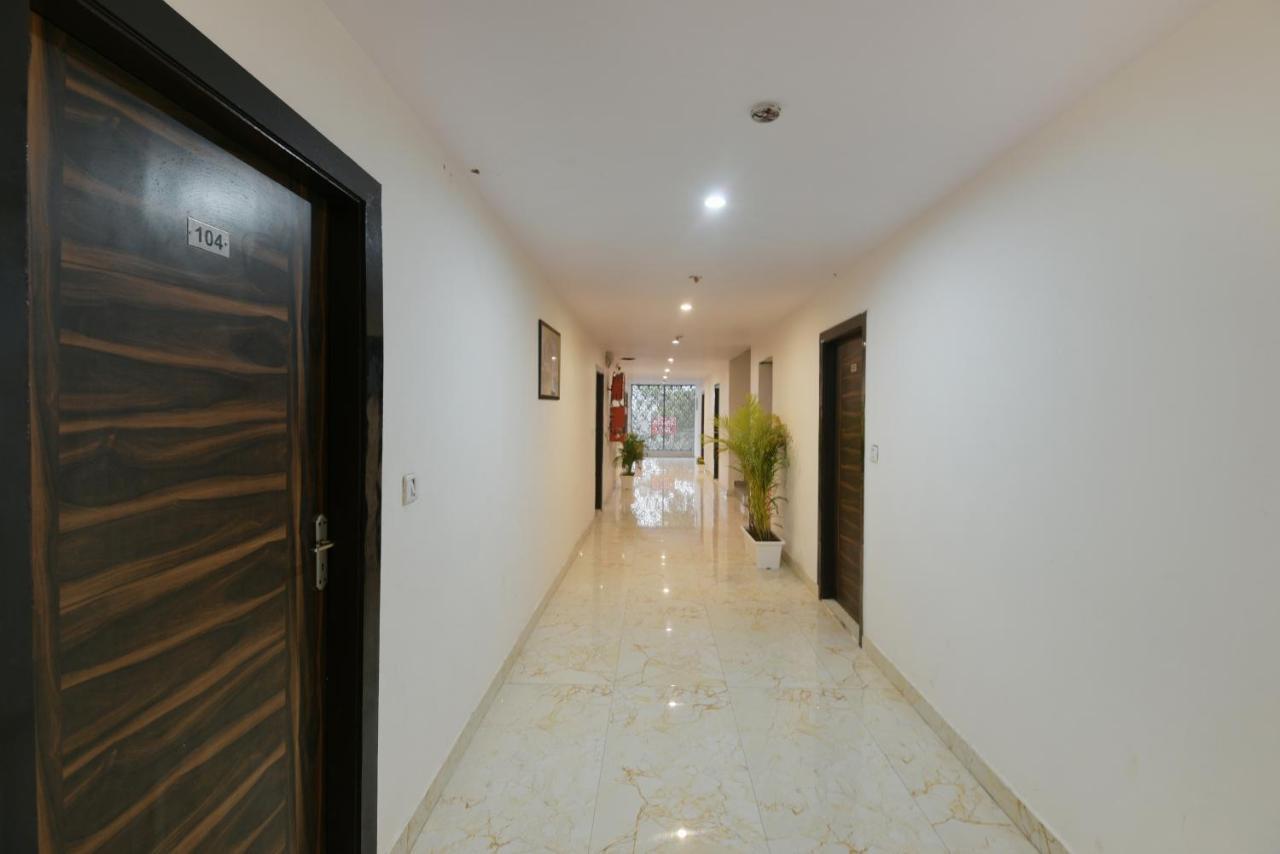 Hotel Hari International - Noida Sector 11 מראה חיצוני תמונה